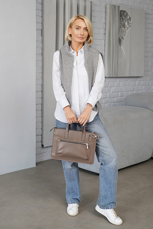 Сумка Protege Ц-581.8 черная гладкая