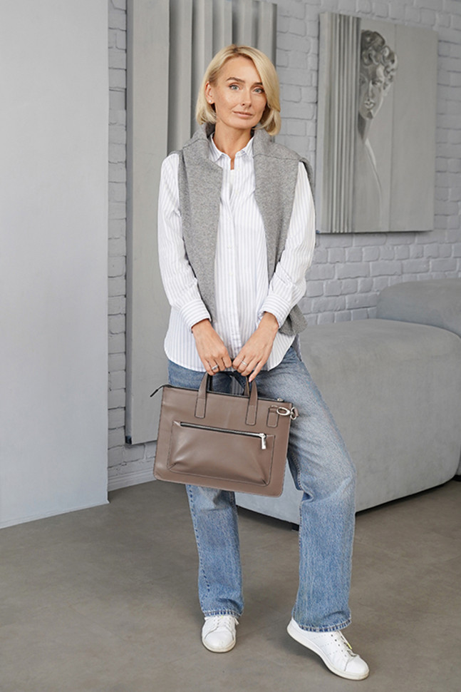 Сумка Protege Ц-581.8 черная гладкая Сумка Protege Ц-581.8 черная гладкая