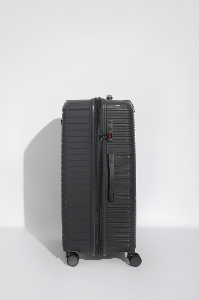 Чемодан Eberhart 49M Miracle полипропилен 