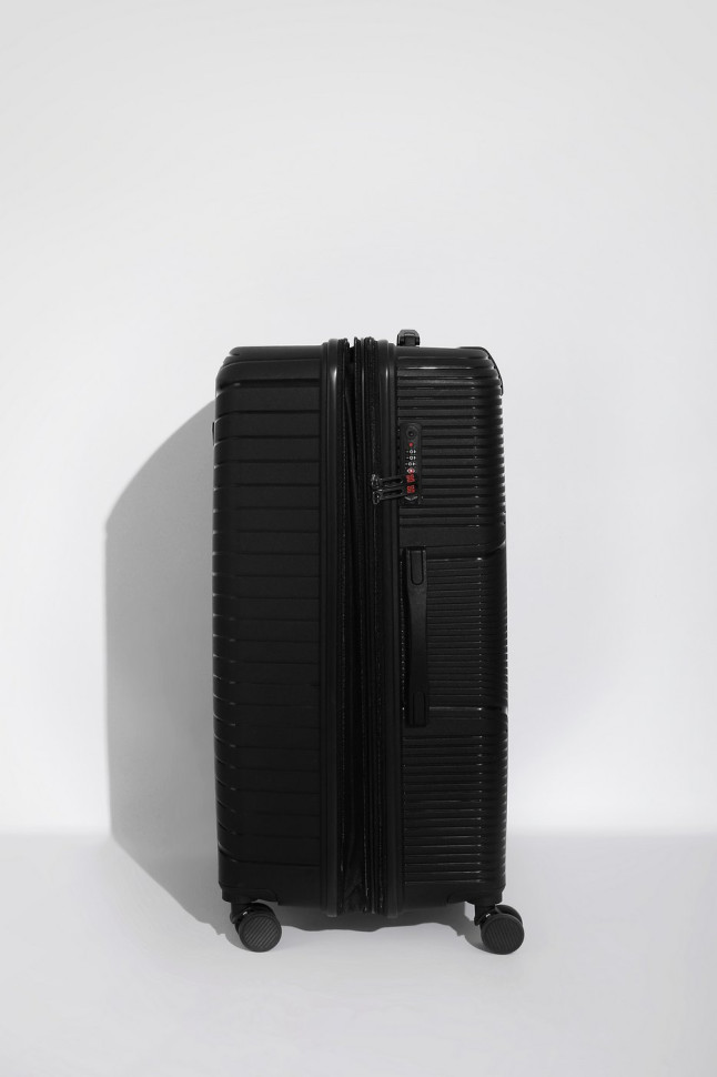 Чемодан Eberhart 49M Miracle полипропилен 