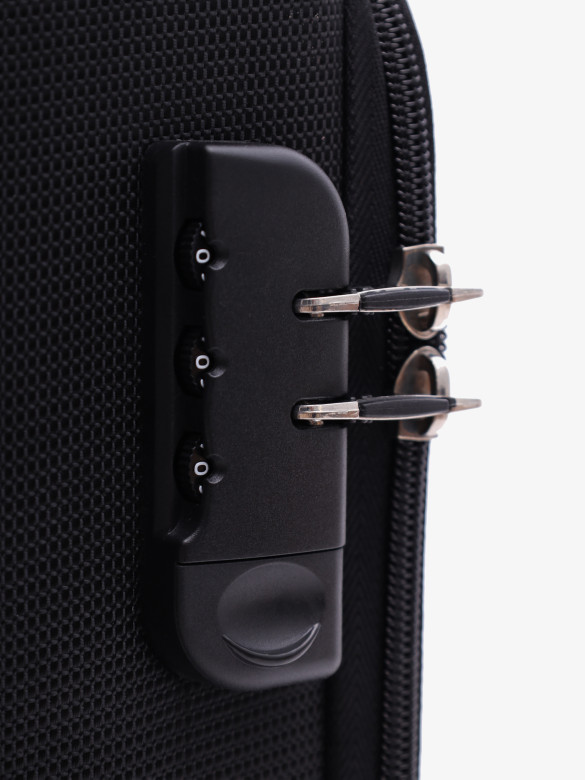 Чемодан для ручной клади Rion+, 453/4 18" Чемодан для ручной клади Rion+, 453/4 18"