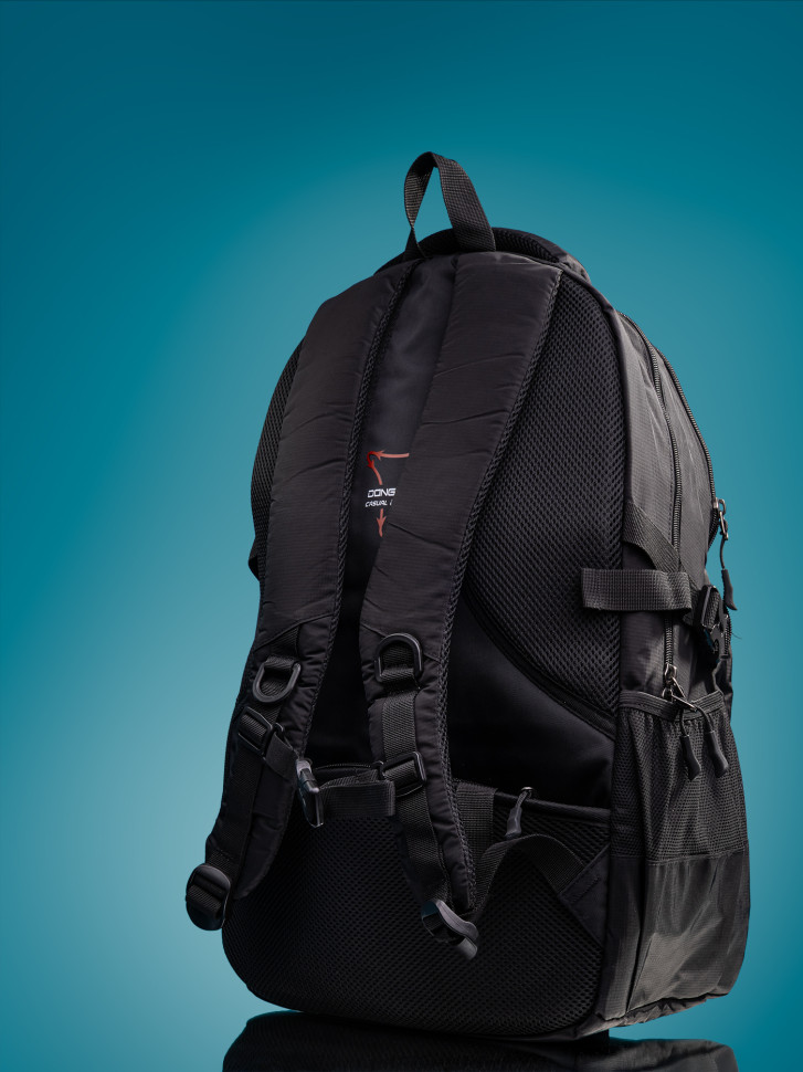 Рюкзак городской Dongrun 702 чёрный Рюкзак городской Dongrun 702 чёрный