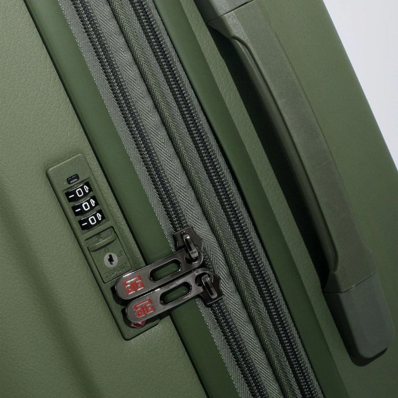  Чемодан Eberhart 06R Riviera 4 колеса